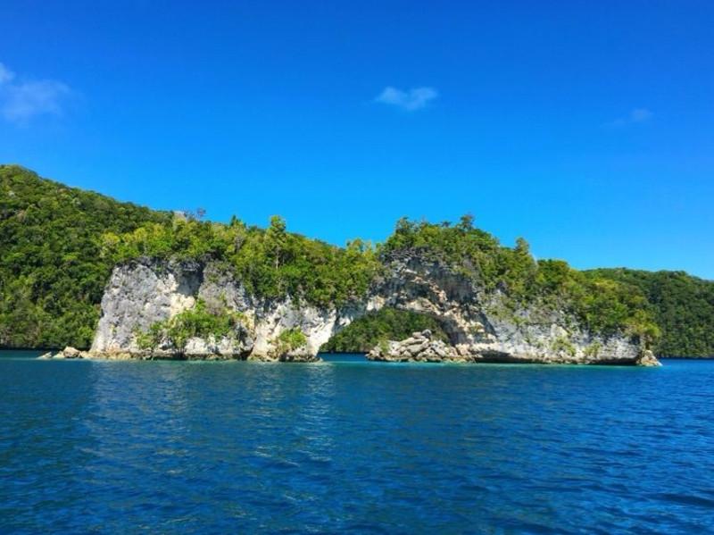 逃离海岛村